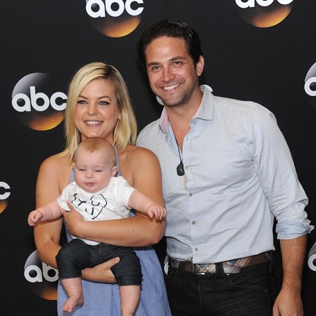 Brandon Barash and his ex-wife Kristen Storms with his daughter in an event.