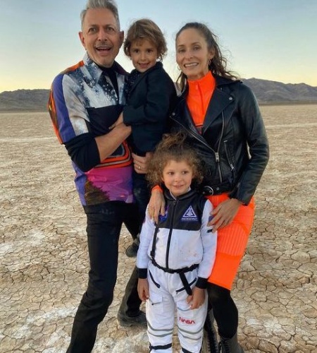 Charlie Ocean Goldblum with his family